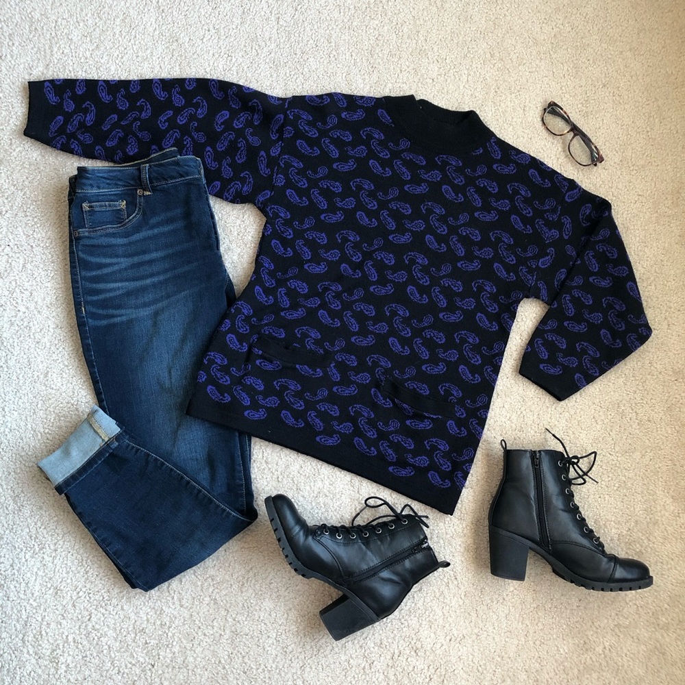 ❤️3 for $20❤️ Vintage Paisley Artistic Sweater